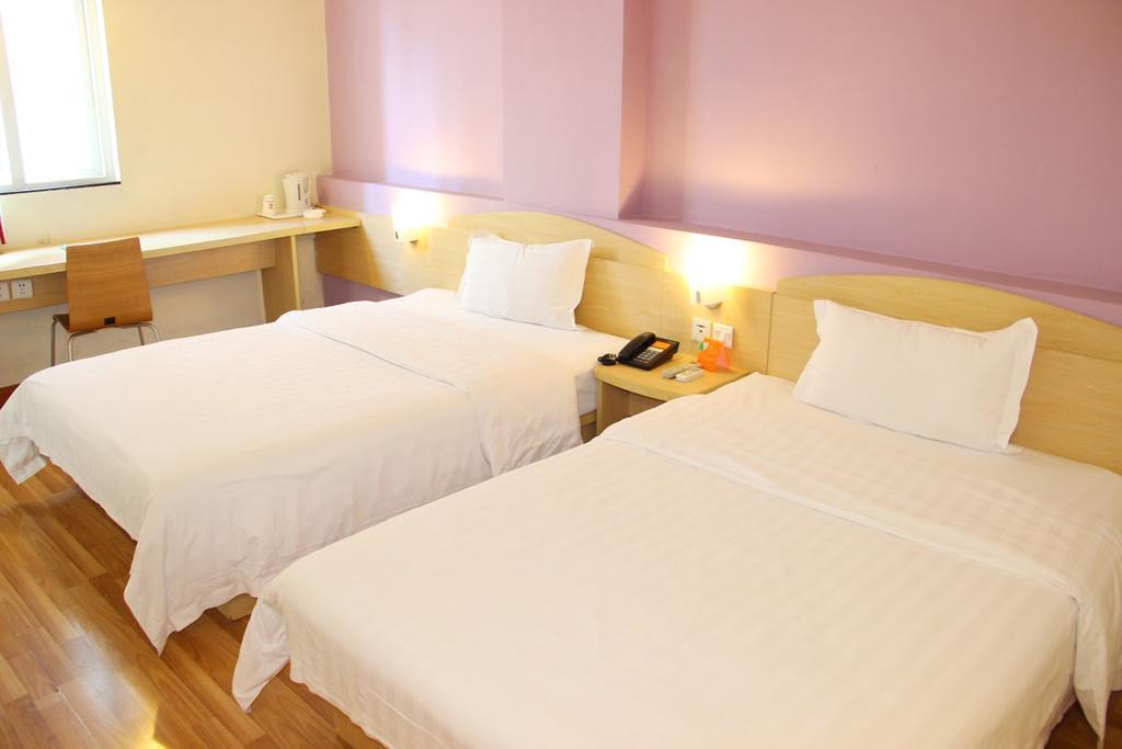 7Days Inn Chongqing Daxigou Renhe Street Buitenkant foto