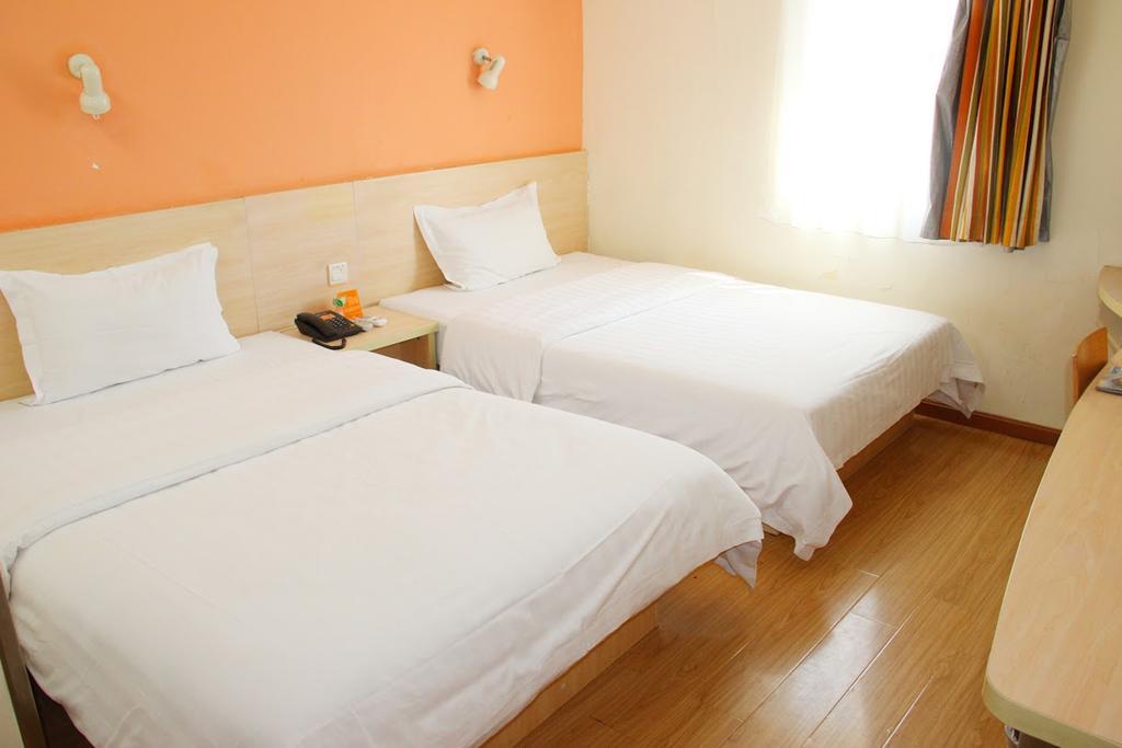 7Days Inn Chongqing Daxigou Renhe Street Buitenkant foto