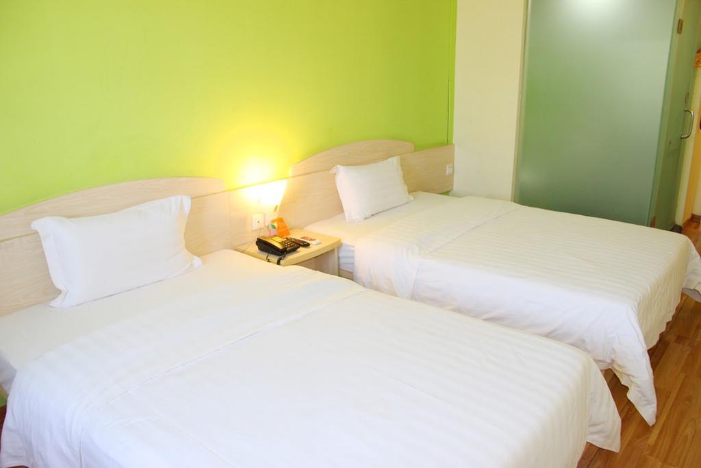 7Days Inn Chongqing Daxigou Renhe Street Buitenkant foto