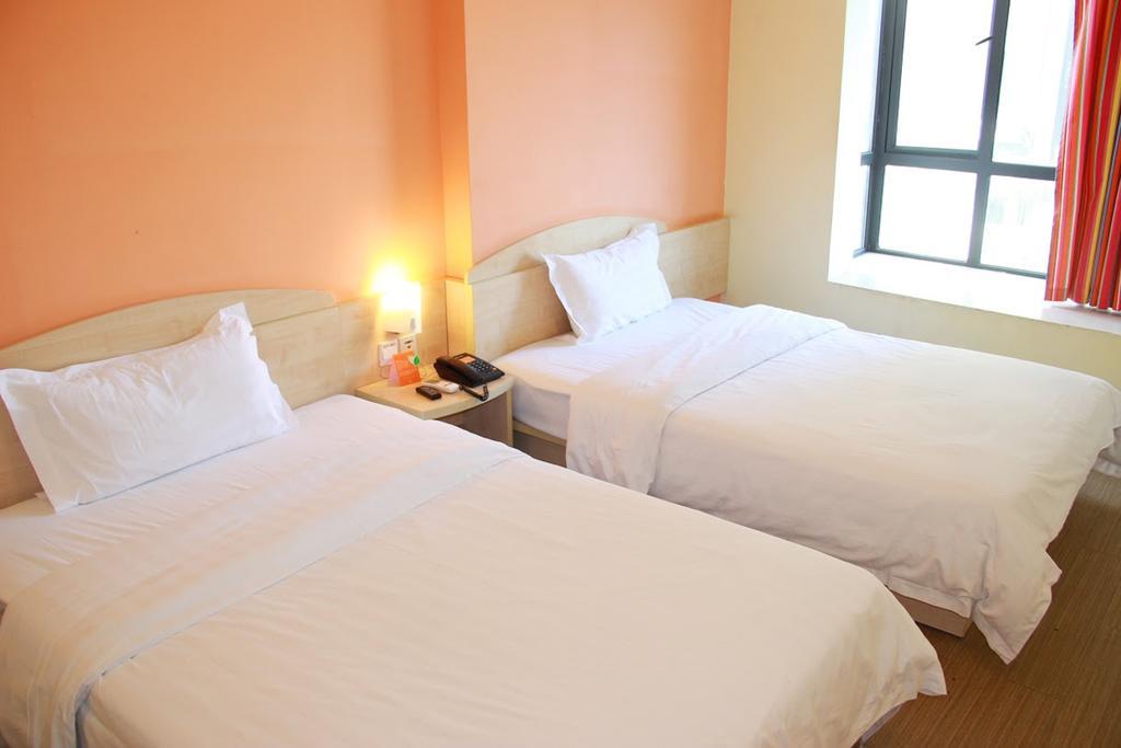 7Days Inn Chongqing Daxigou Renhe Street Buitenkant foto