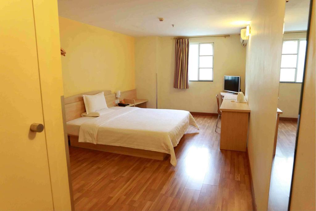 7Days Inn Chongqing Daxigou Renhe Street Buitenkant foto