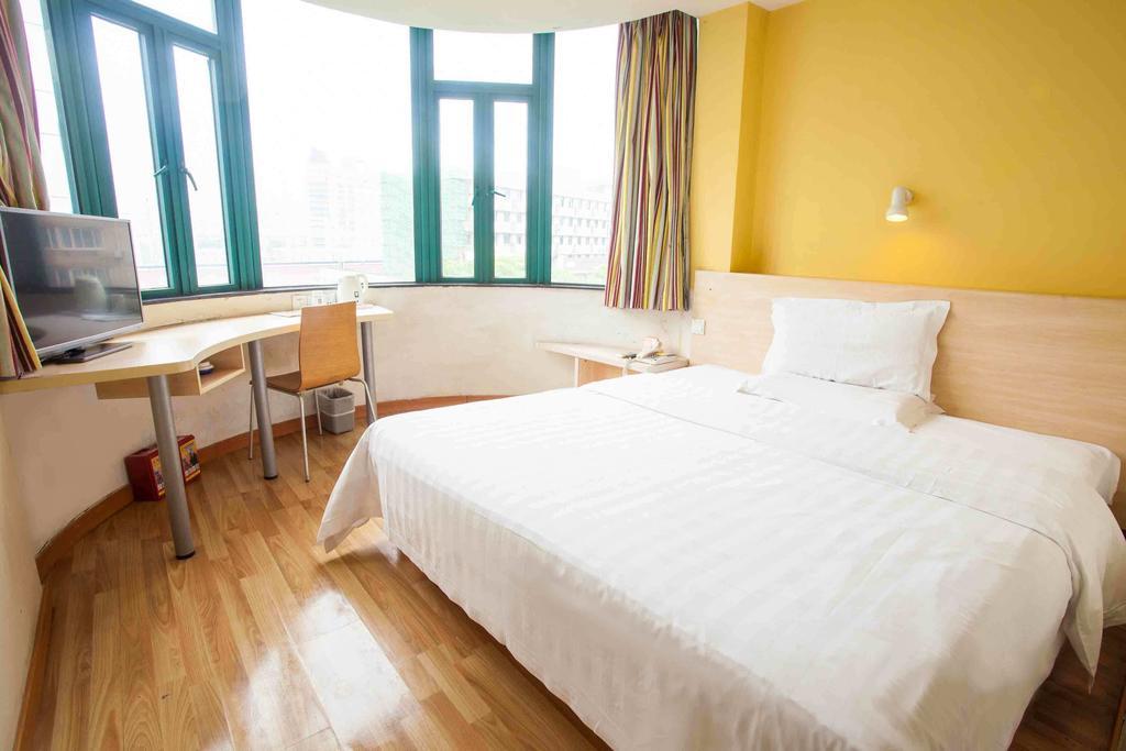 7Days Inn Chongqing Daxigou Renhe Street Buitenkant foto